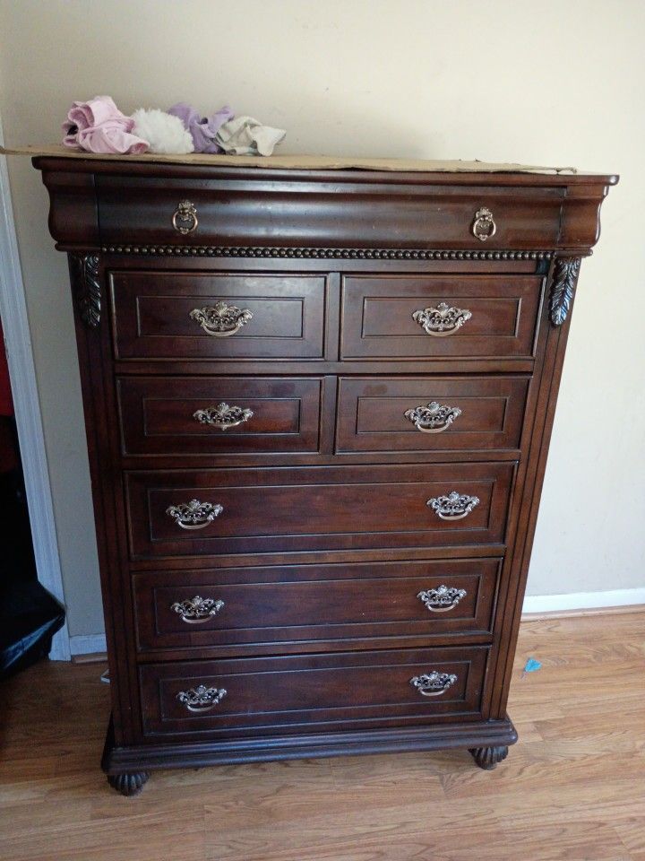 Wood Dresser