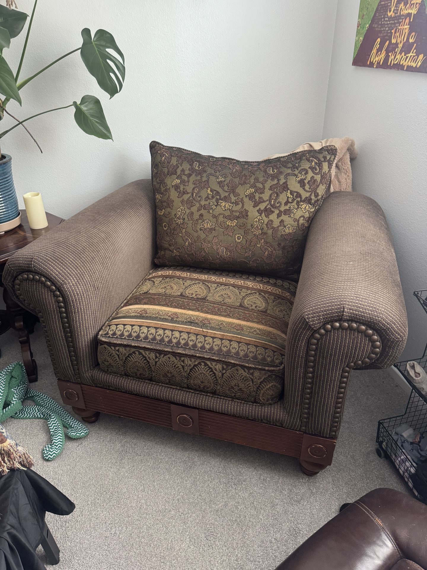 Cushioned Chair With Leg Rest