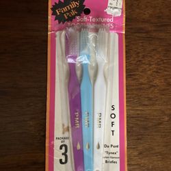 Family Pak Soft-Textured Toothbrushes