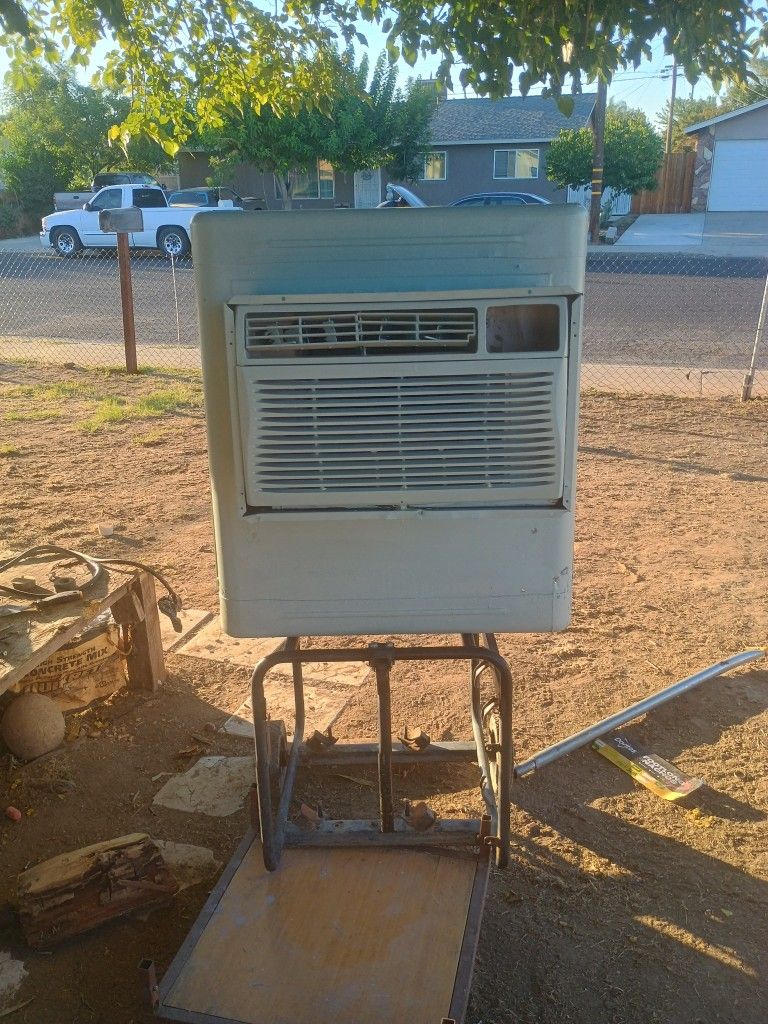Water Cooler Big New Motor Has Water Pump