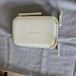 Netgear WGR614 Wireless-G Router - FREE 10 ft ethernet cord included!  
