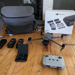 DJI Mavic 3 Fly More Combo
