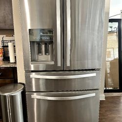 Whirlpool Stainless Steel Double Doors to-tier Freezer
