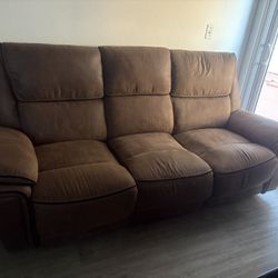 2 Brown Living Room Seats 