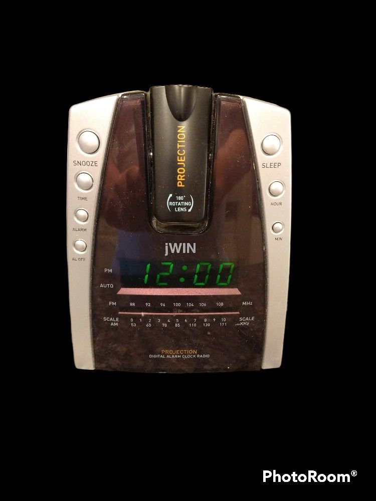 JWin Projection AM FM Alarm Clock Radio JL707 Time Rotating Projector. Tested and works. Great shape