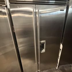 42” Sub Zero Built In Stainless Steel Refrigerator 