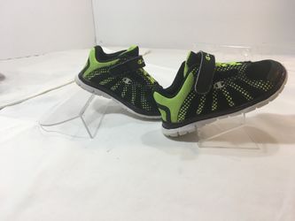 Lil Kids Champion Shoes Sz 6