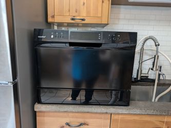 Countertop dishwasher