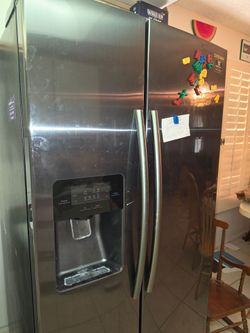 Samsung side by side refrigerator