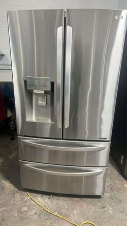 Refrigerator Lg 4 Door Working Great