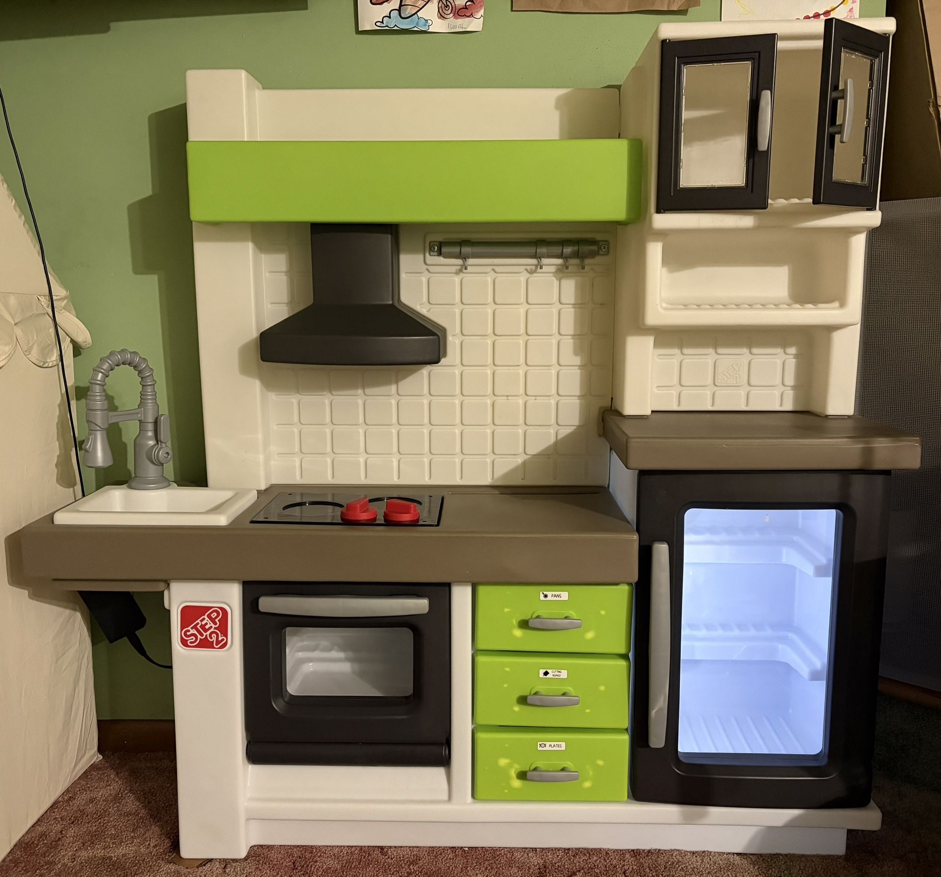Play Kitchen