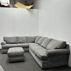 Large Jeromes 3 Piece Sectional With Ottoman