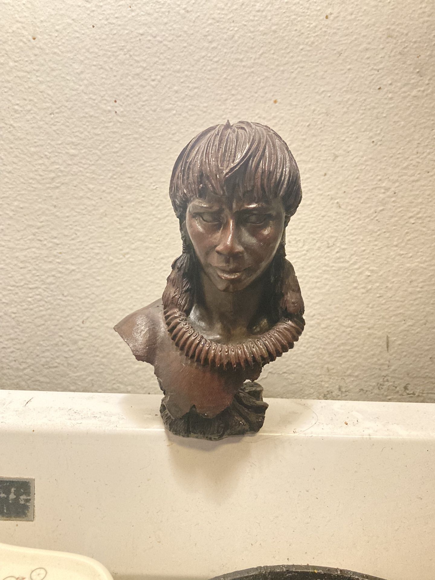 African Native Head Bust Decoration