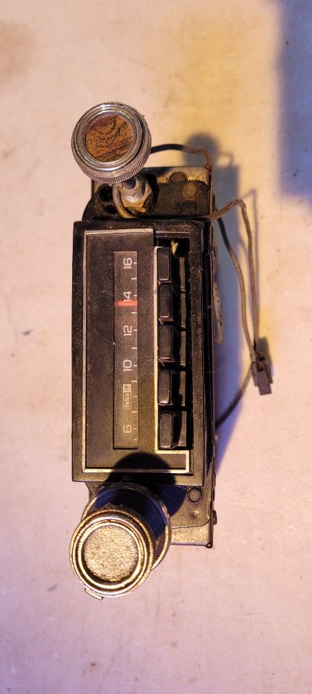 Original AM Radio GM #61BPB1 Power Tested