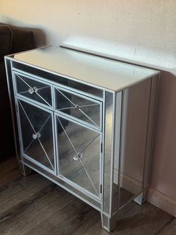 Mirror console
