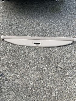 trunk cover. for Toyota Highlander . 2004-2006.