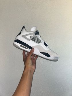 Jordan 4 military black sz 9.5