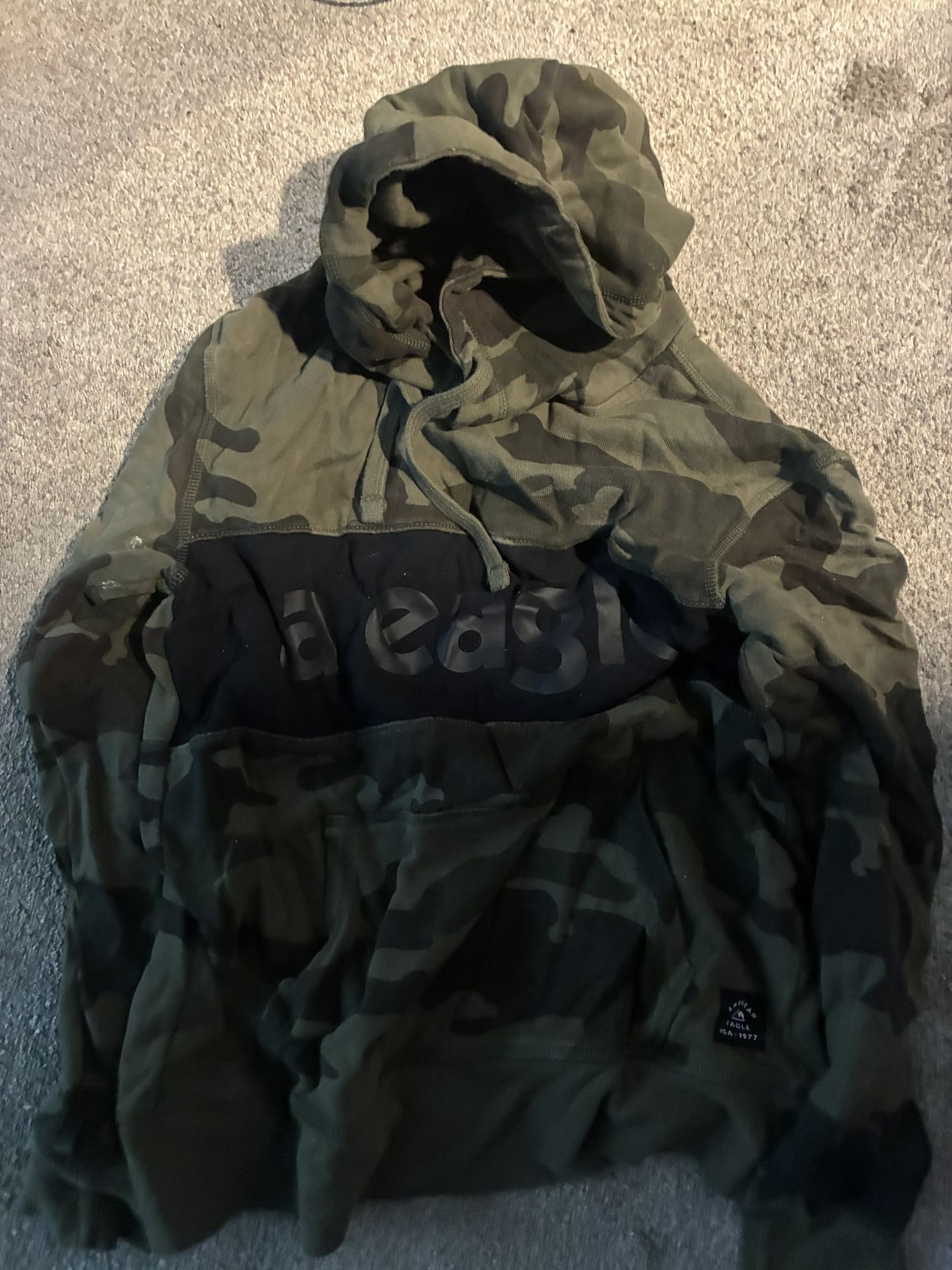 Ae Hoodie Xs