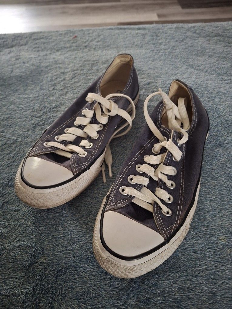 Womens Converse All Star Size 8 Shoes