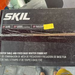 Router table and fixed base router combo kit