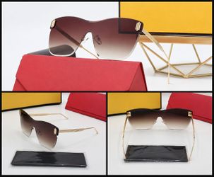 Premium Style Sunglasses – Modern & Elegant Design | UV Protection /  Gafas de Sol Estilo Premium – Diseño Moderno y Elegante | Protección UV