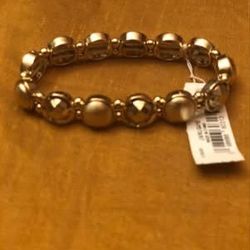 New Gold Stretch Bracelet 