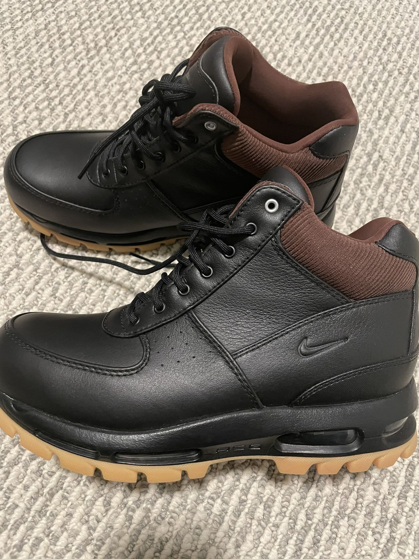Nike Goadome Boots Size 9