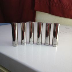  6 Lipsticks