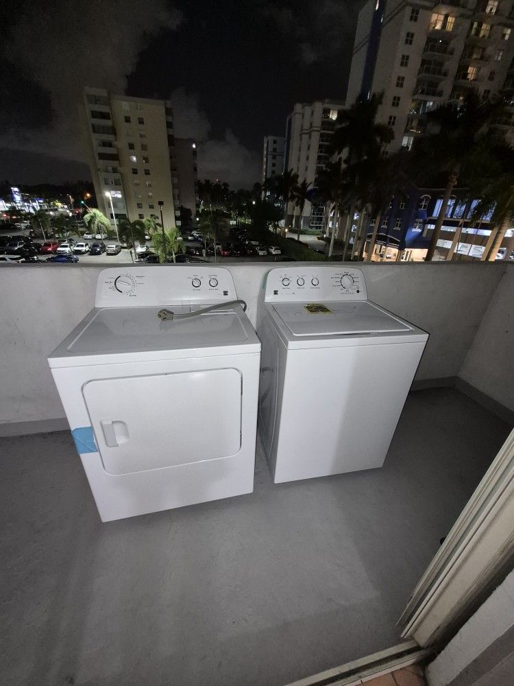 WASHER AND DRYER COMBO