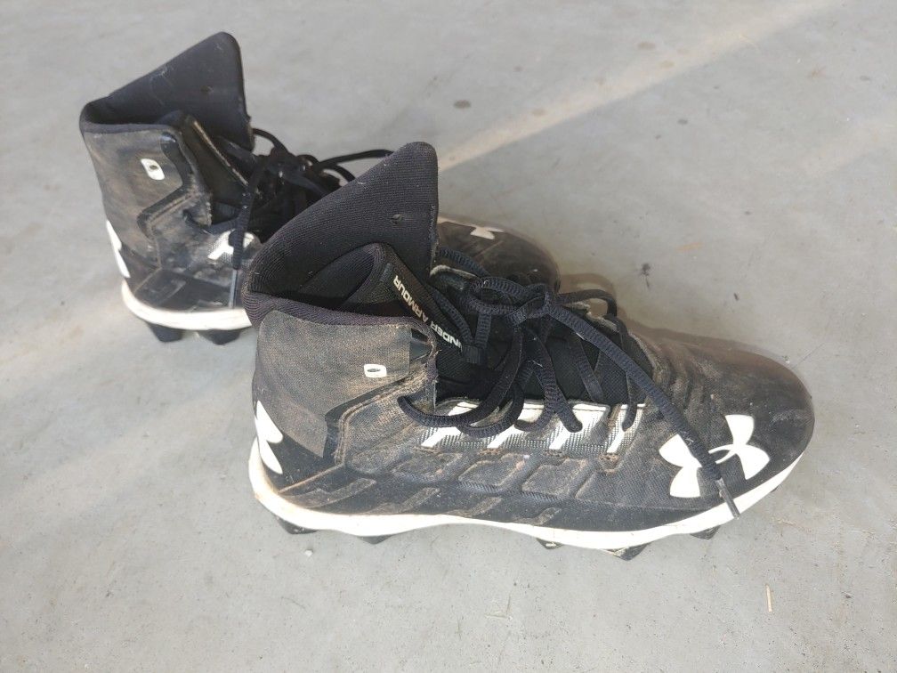 Under Armour Football Cleats Size 6.0