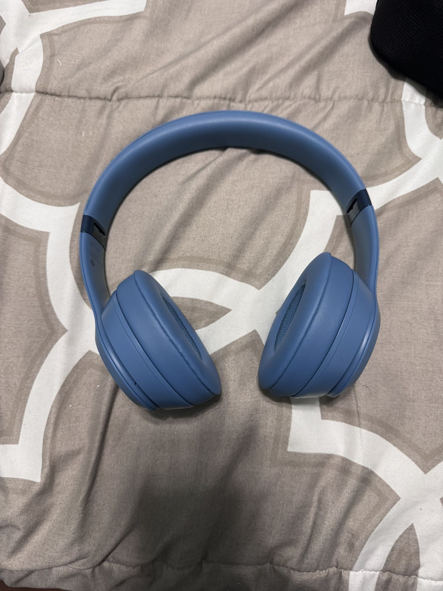 Beats Solo 4