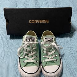 Converse  - Size 5.5 Womens