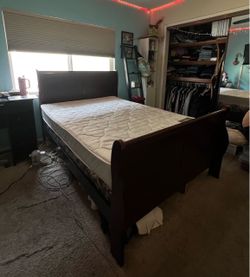 Full size bed w-mattress