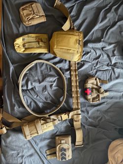 Tactical belt, coyote brown