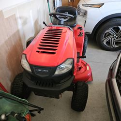 Craftsman Riding Mower T110