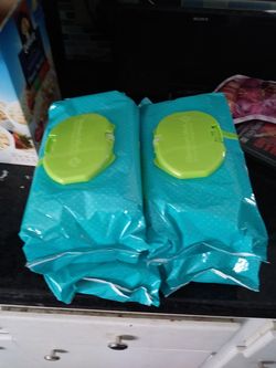 4 packs of wipes