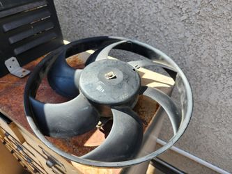 Radiator fan for 2007jaguar xj