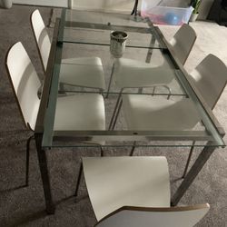 Selling My Dining Room Table Good condition