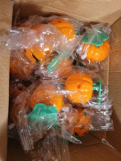 24 Company Halloween Pumpkin Wind-Up Toys
