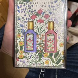 Women’s Purple & Pink Gucci Flora perfume
