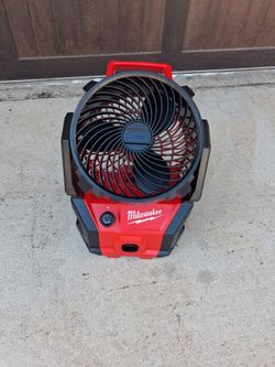 Milwaukee M18 fans pack out tool only new