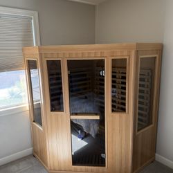Good Health Saunas 3 Person Corner Infrared Sauna