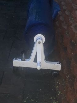 Solar cover, easy roller