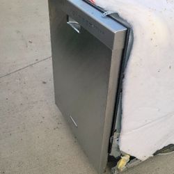 Used KitchenAid Dishwasher 