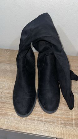 Black Boots To The Knees