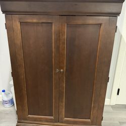 Free Cabinet