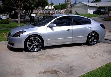 Nissan Altima SE 3.5L V6 Automatic Sedan 2008