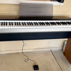Casio Piano Keyboard 
