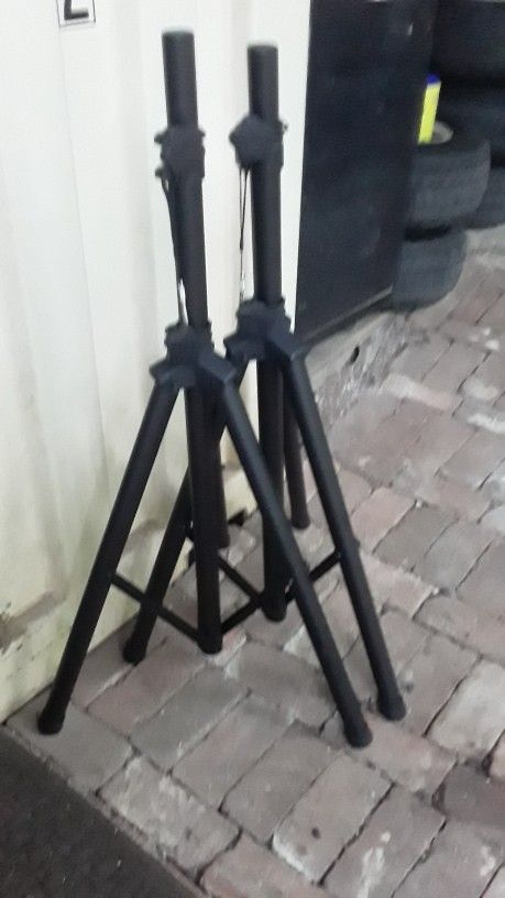 2 Brand New Tripod Speaker Stands 