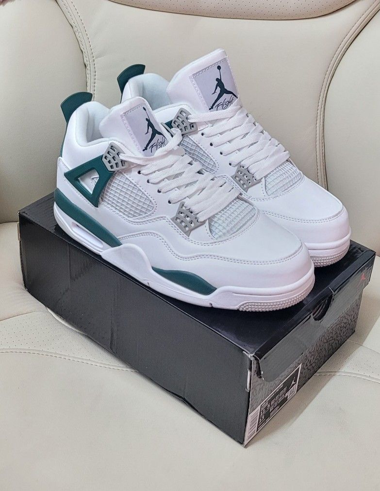 Jordan 4 Retro 